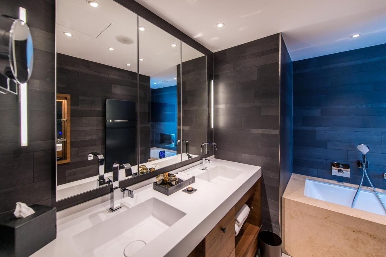 Faehrhaus Koblenz Hotel Exterior photo Bathroom