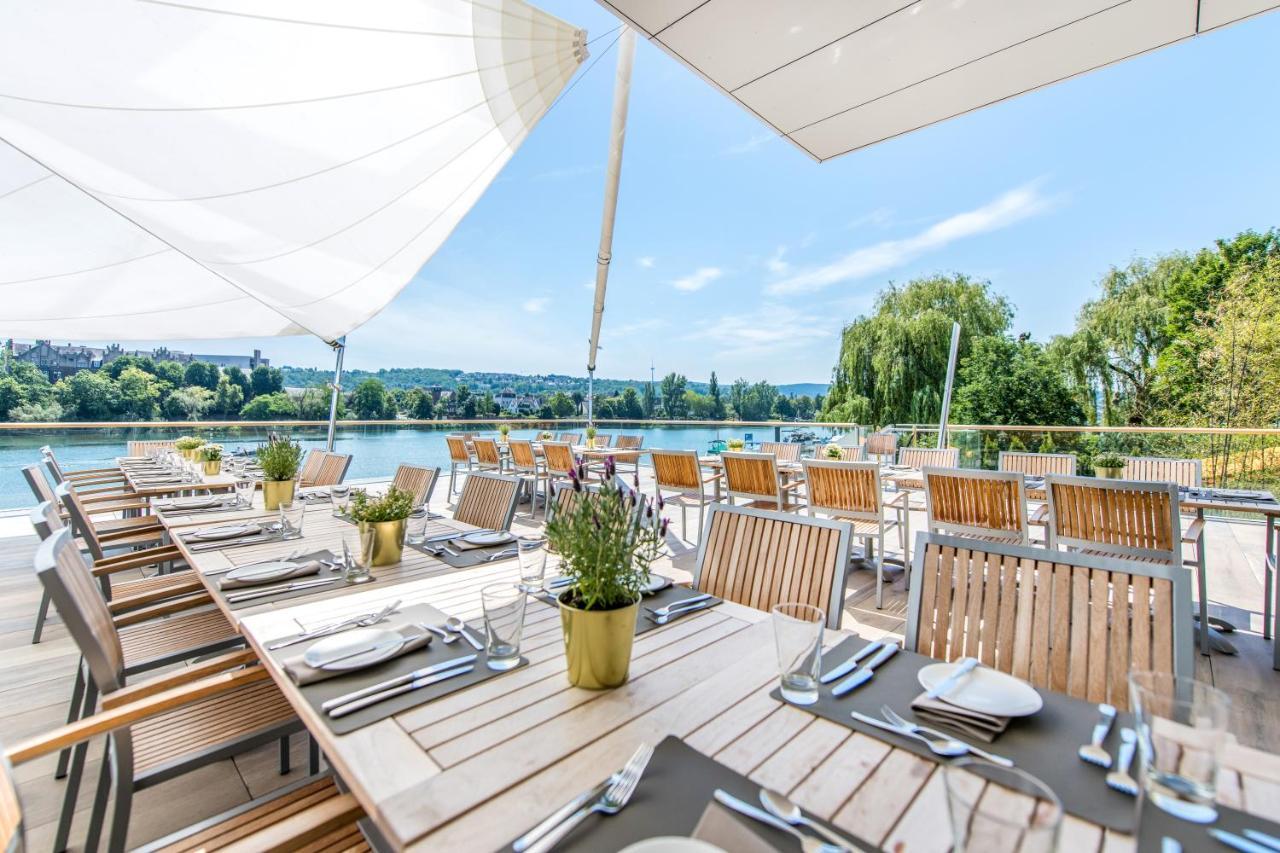 Faehrhaus Koblenz Hotel Exterior photo The restaurant on the top deck